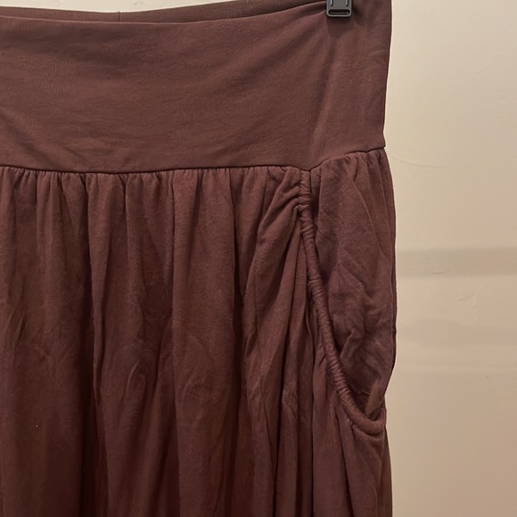 Hill Skirts Hill Stretchy Skirt Size L Brown Poshmark